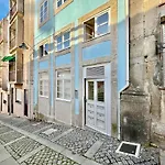 127 Porto - By The Douro